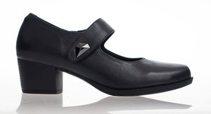 LIBRA-BLACK-women-Traffic Footwear