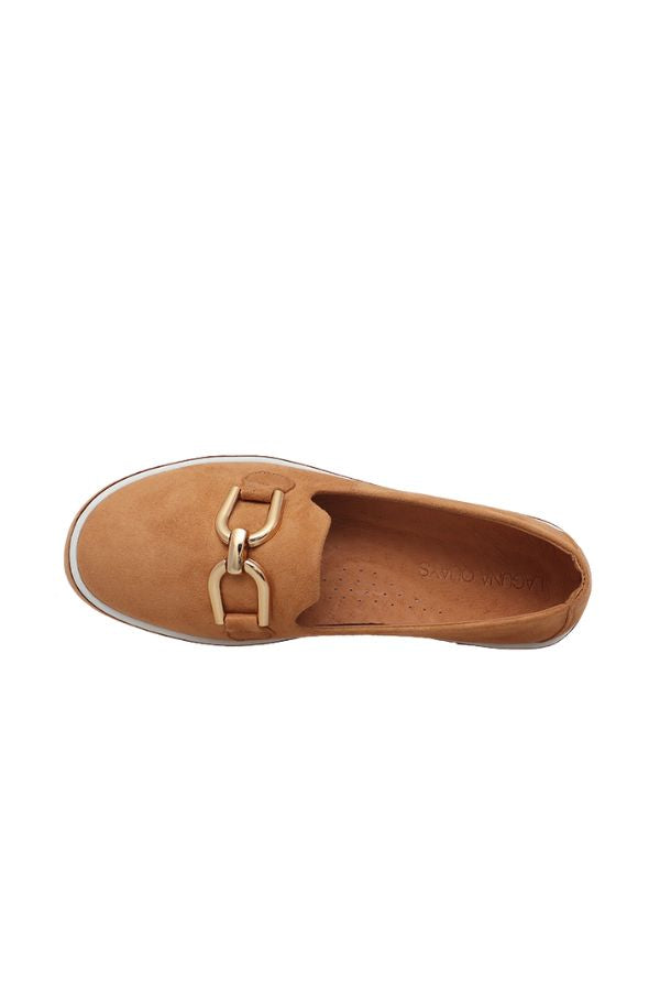 NATYIA CAMEL