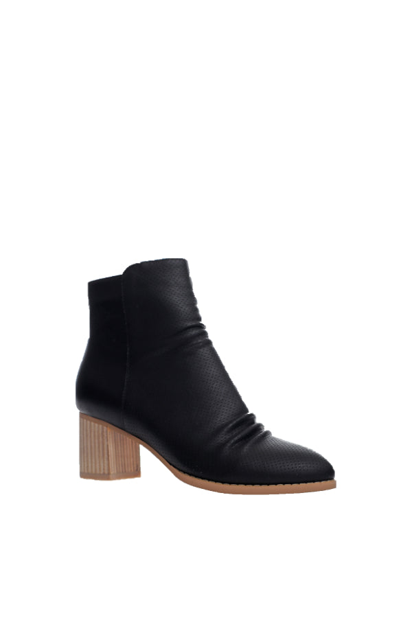 SALTRESS-BLACK FAUX LEATHER