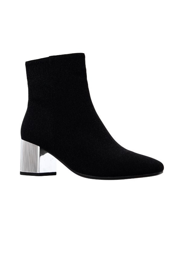 SEZ BLACK