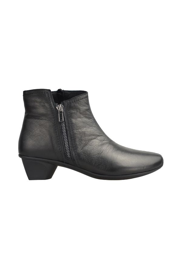 STAG BLACK